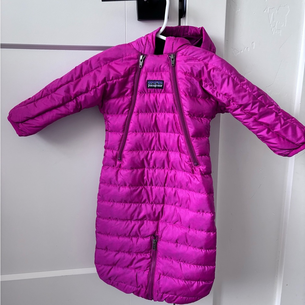 Patagonia Kids One Piece in Bright Pink